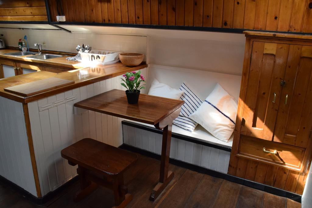 Boat-Apartment Rotterdam Fokkelina Exterior photo